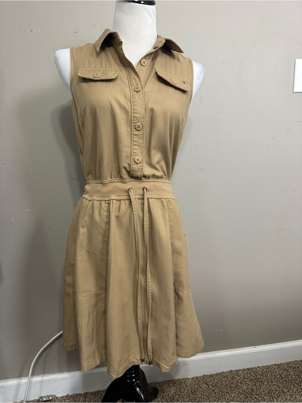 Tommy Hilfiger women’s XS Sleeveless Tie-Waist Shirt Dress in Camel - Picture 2 of 13